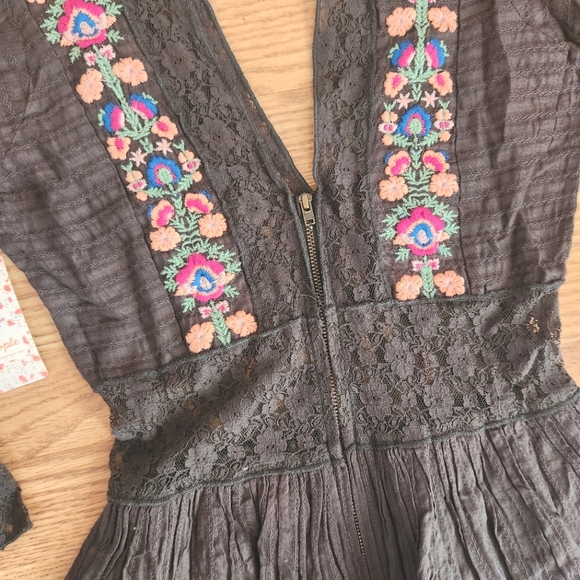 NWT Free People One Antiquity Lace Contrast Mini Dress, Size 6 - Picture 7 of 16